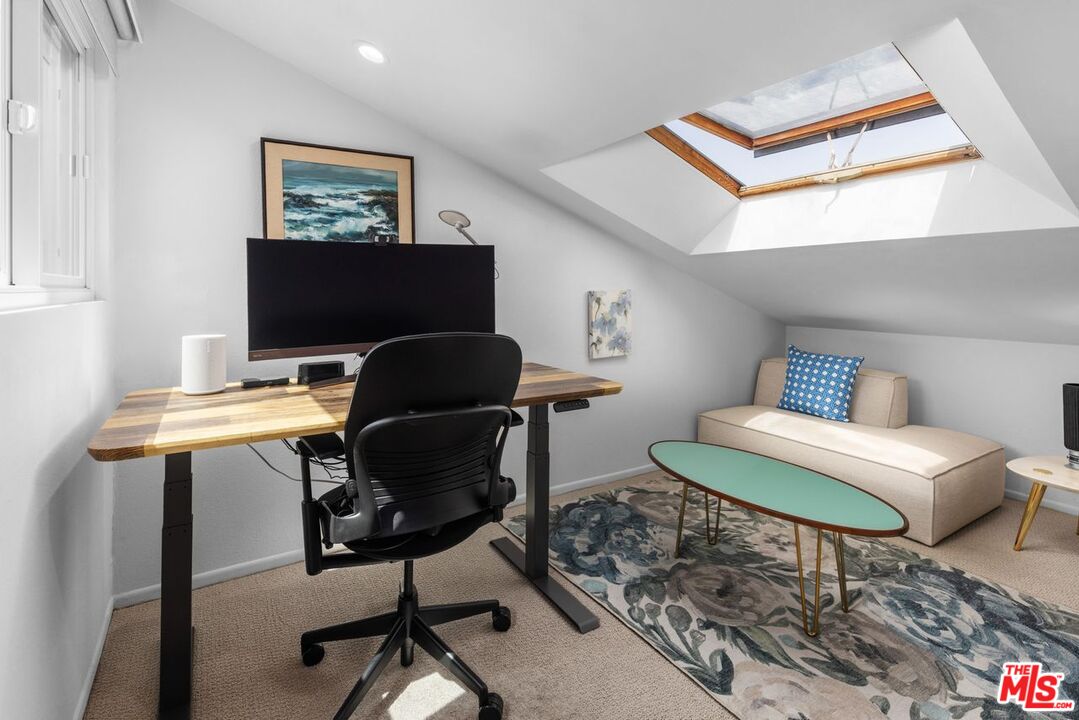 2613 6th St Unit: 3