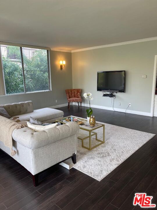 412 N Palm Dr Unit: 302
