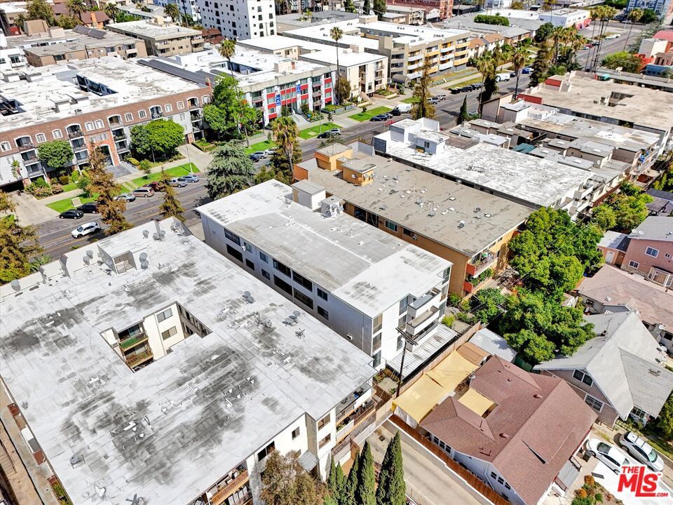 244 S La Fayette Park Pl Unit: 205