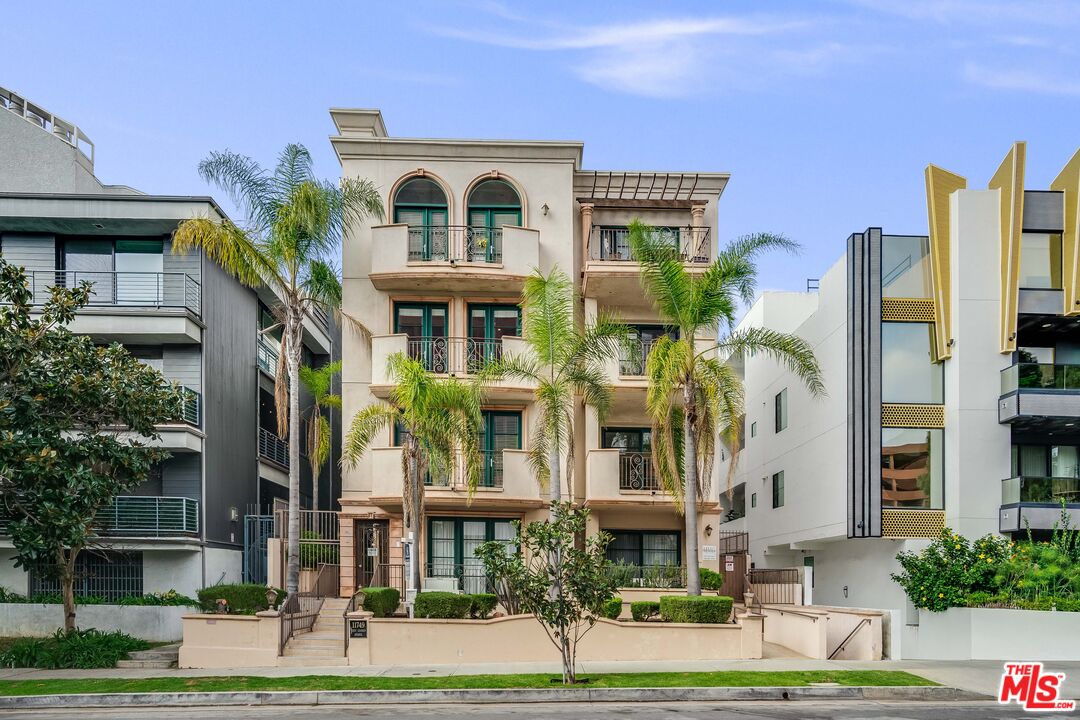 11749 Goshen Ave Unit: 401
