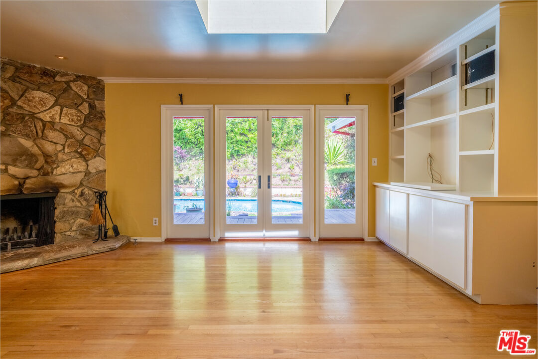 2524 Laurel Pass