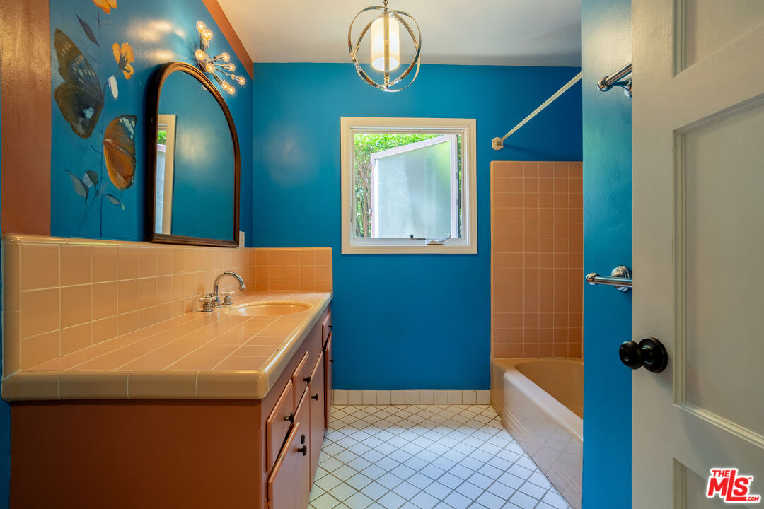 2524 Laurel Pass
