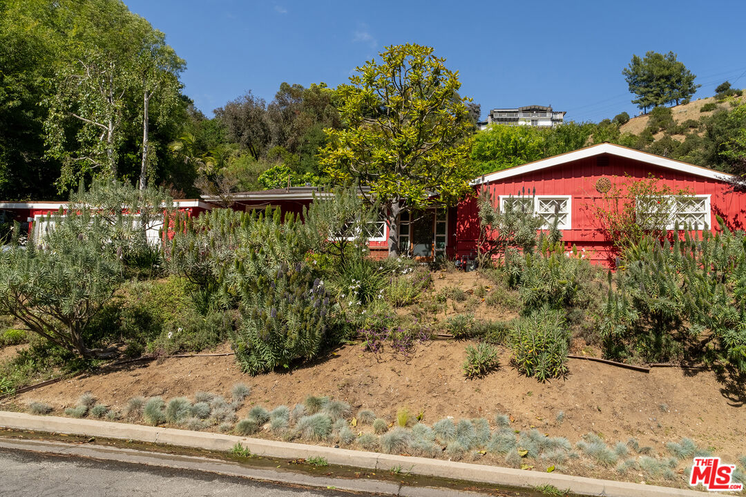 2524 Laurel Pass