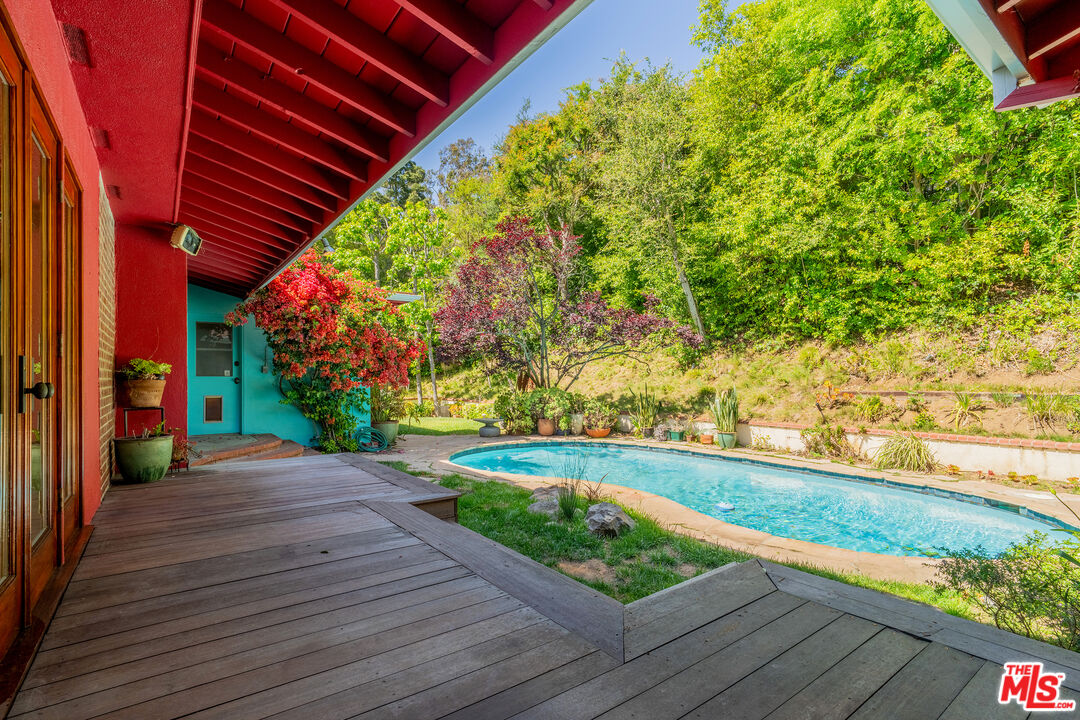 2524 Laurel Pass