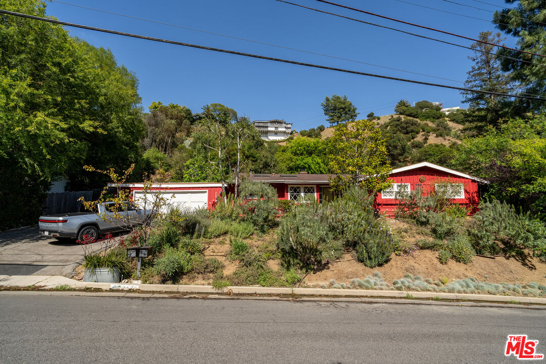 2524 Laurel Pass