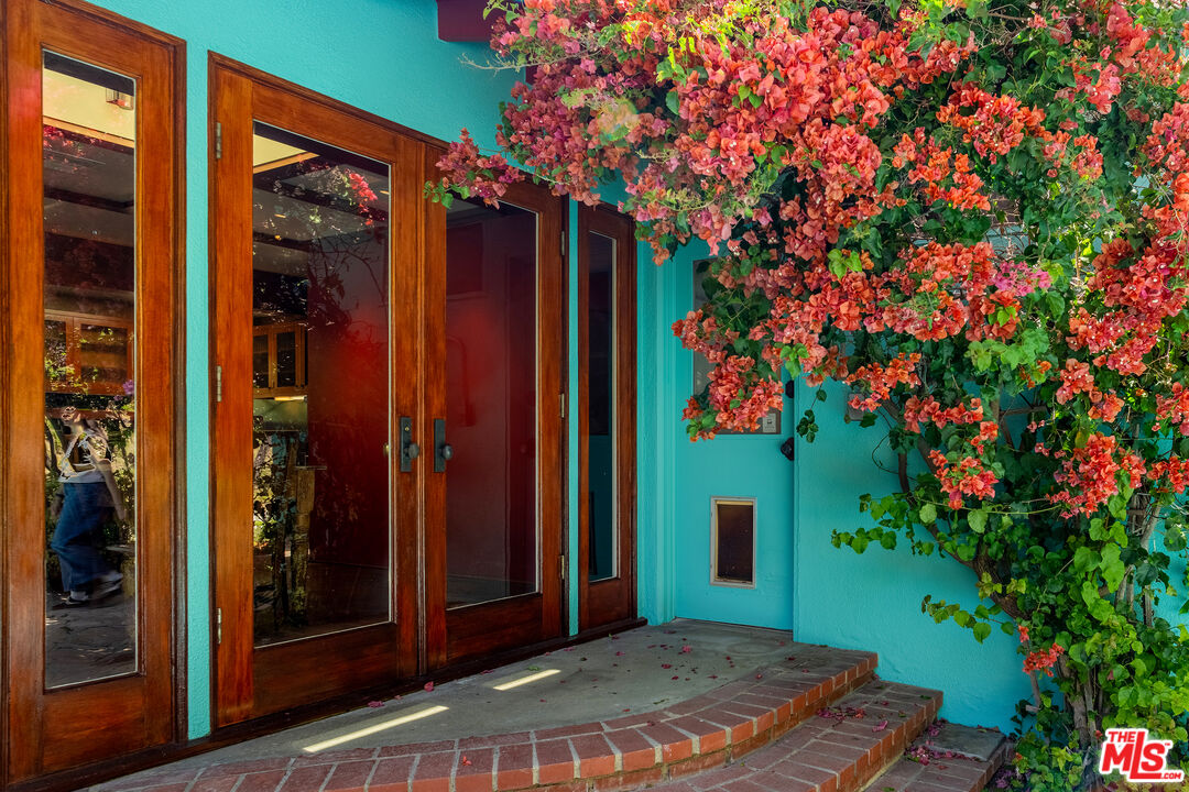 2524 Laurel Pass