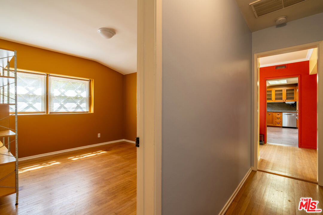 2524 Laurel Pass