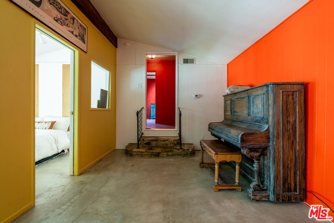 2524 Laurel Pass