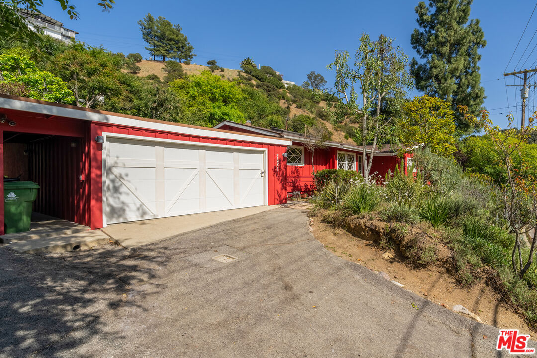 2524 Laurel Pass