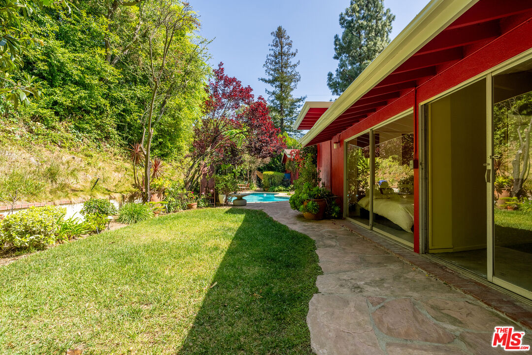 2524 Laurel Pass