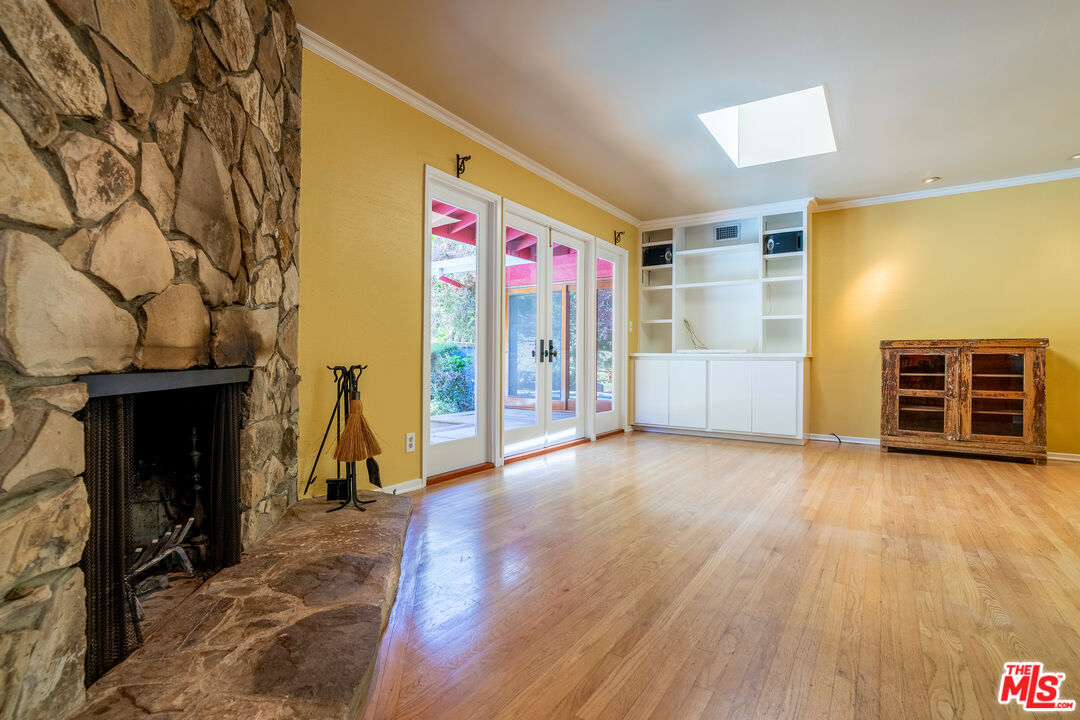 2524 Laurel Pass