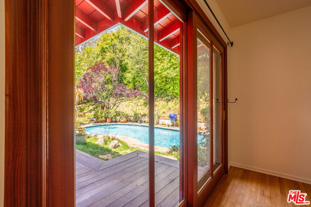 2524 Laurel Pass