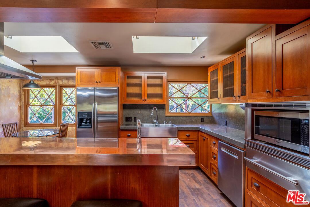 2524 Laurel Pass