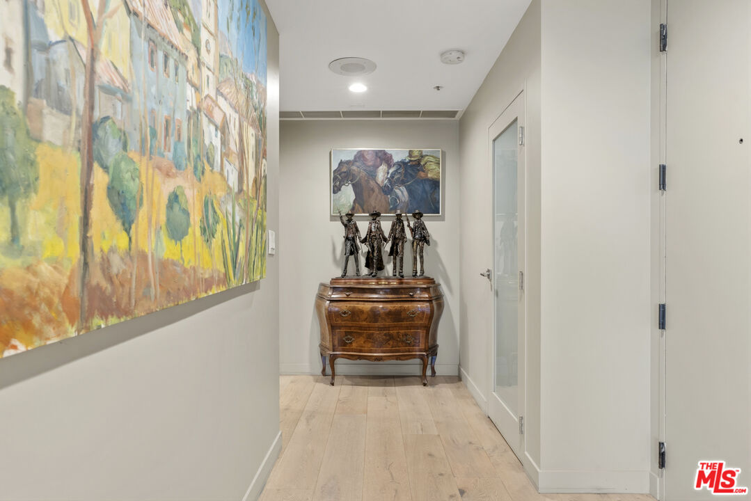10430 Wilshire Blvd Unit: 305