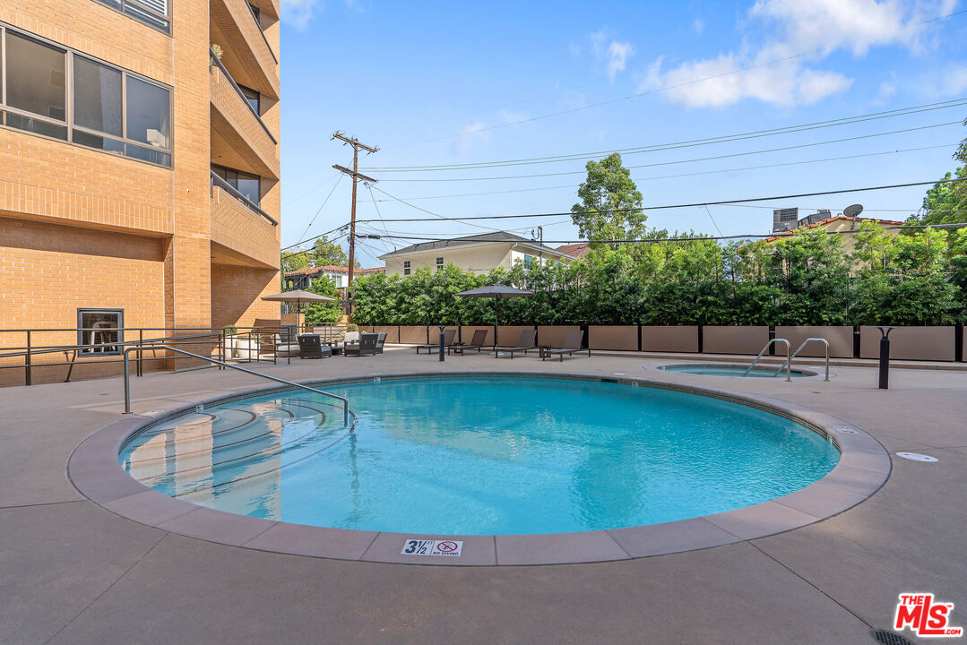 10430 Wilshire Blvd Unit: 305