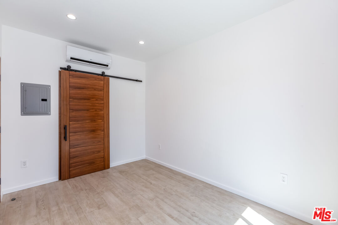 8012 Zeus Dr