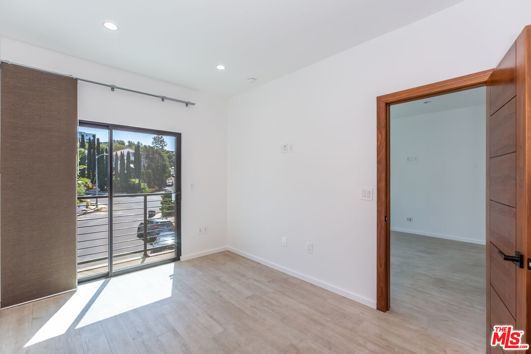 8012 Zeus Dr