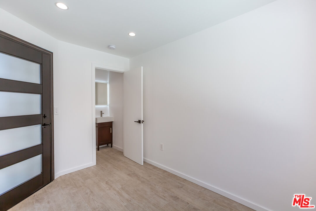 8012 Zeus Dr