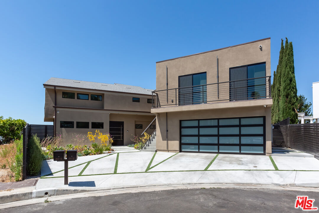 8012 Zeus Dr