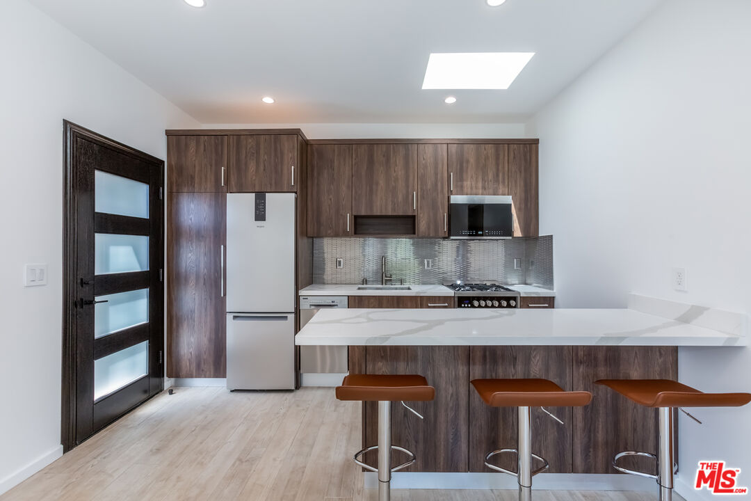 8012 Zeus Dr
