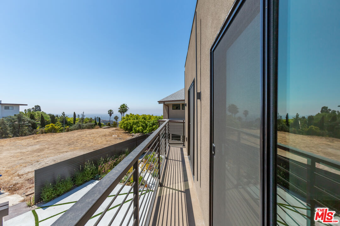 8012 Zeus Dr