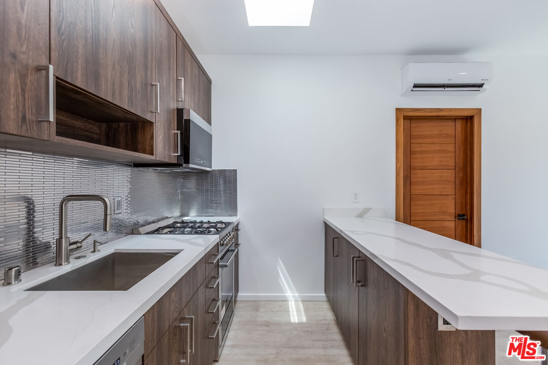 8012 Zeus Dr