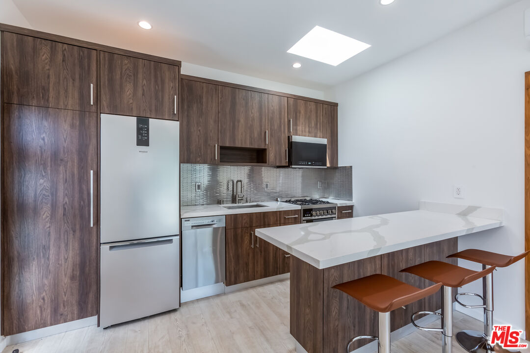 8012 Zeus Dr