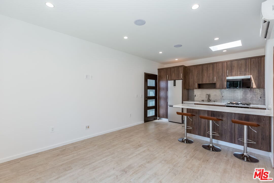8012 Zeus Dr