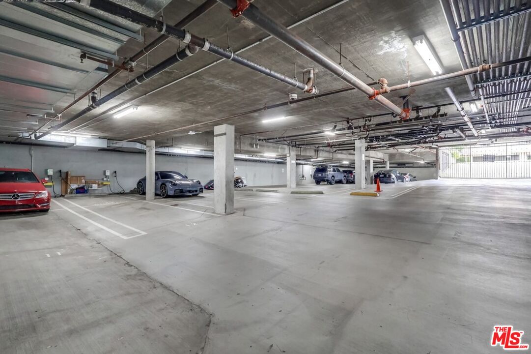 8610 Chalmers Dr Unit: 406
