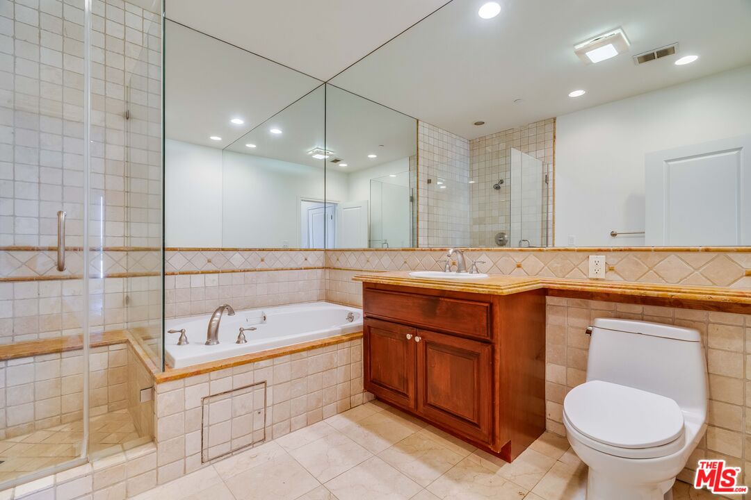 8610 Chalmers Dr Unit: 406