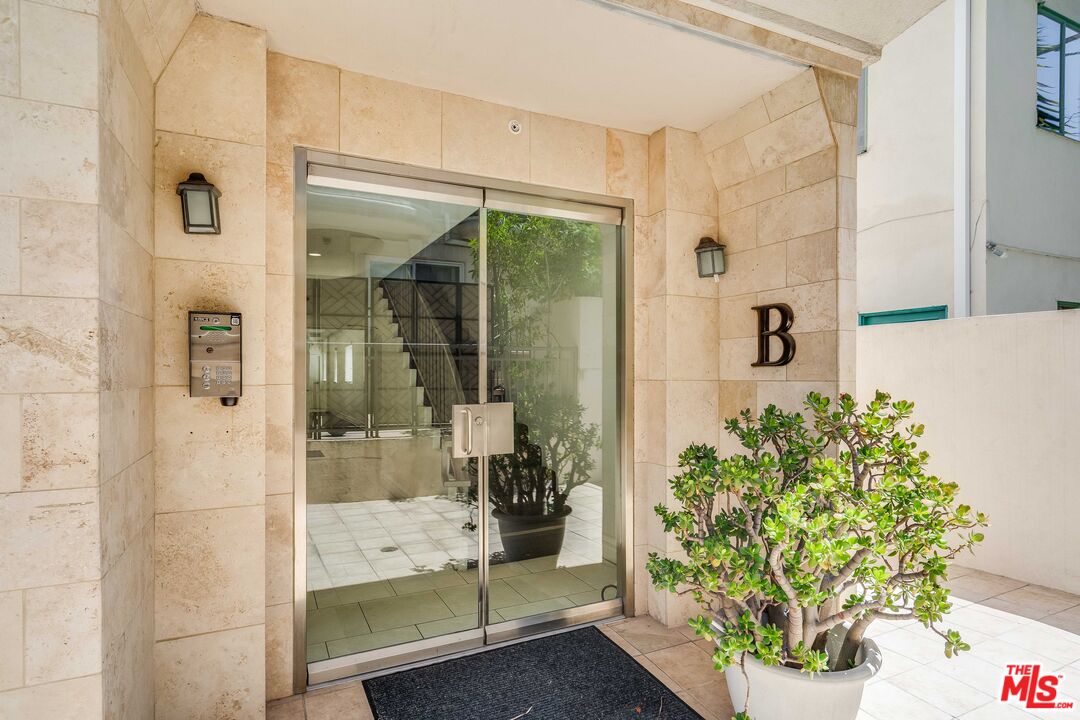8610 Chalmers Dr Unit: 406