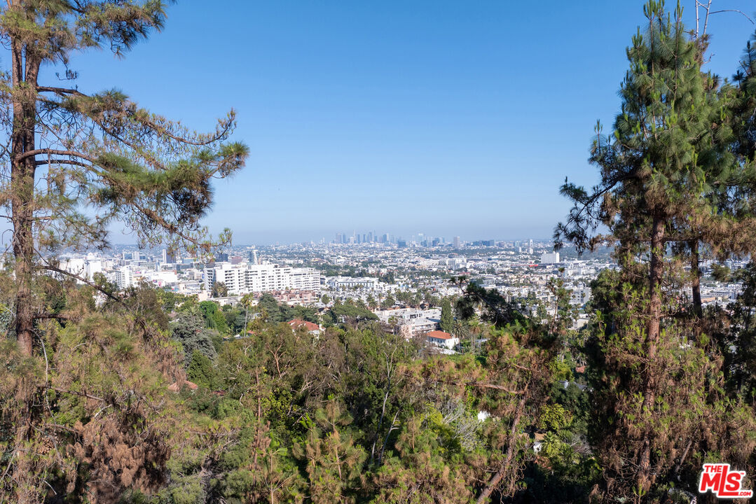 1830 N Sierra Bonita Ave