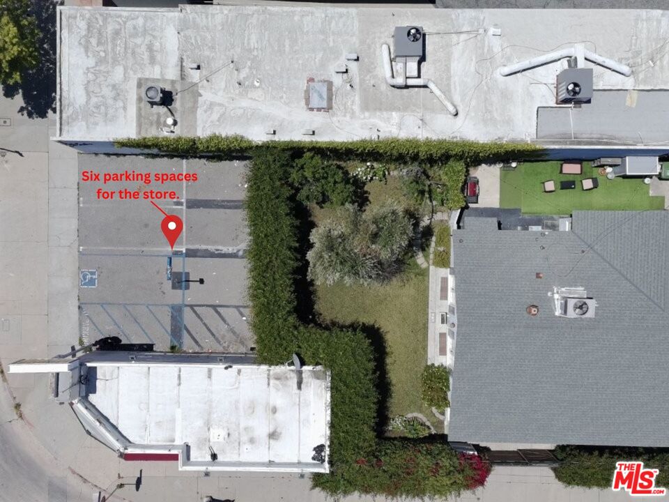 12035 Magnolia Blvd