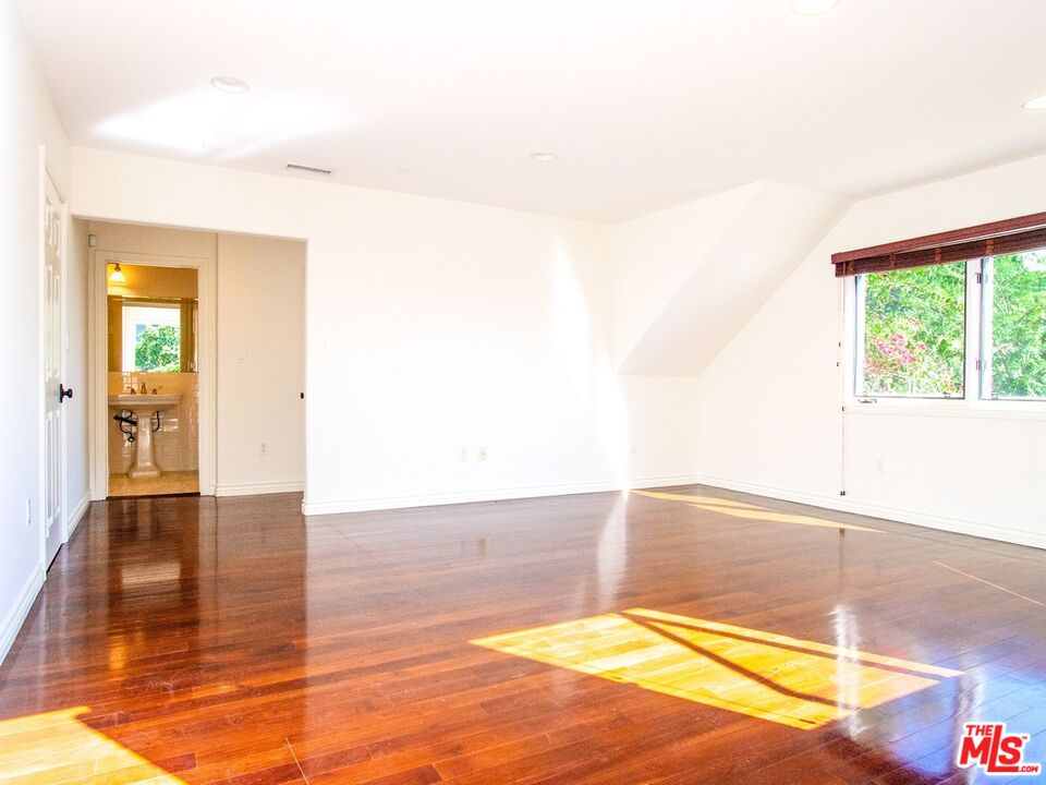 2239 VISTA DEL MAR PL
