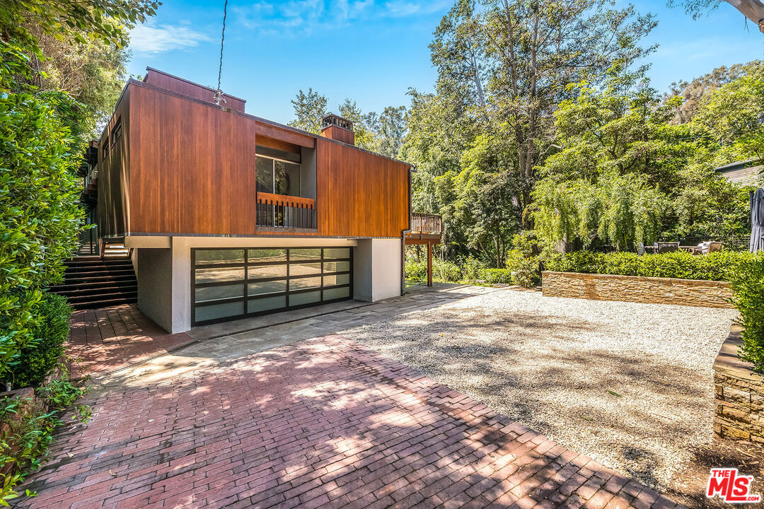 681 Brooktree Rd