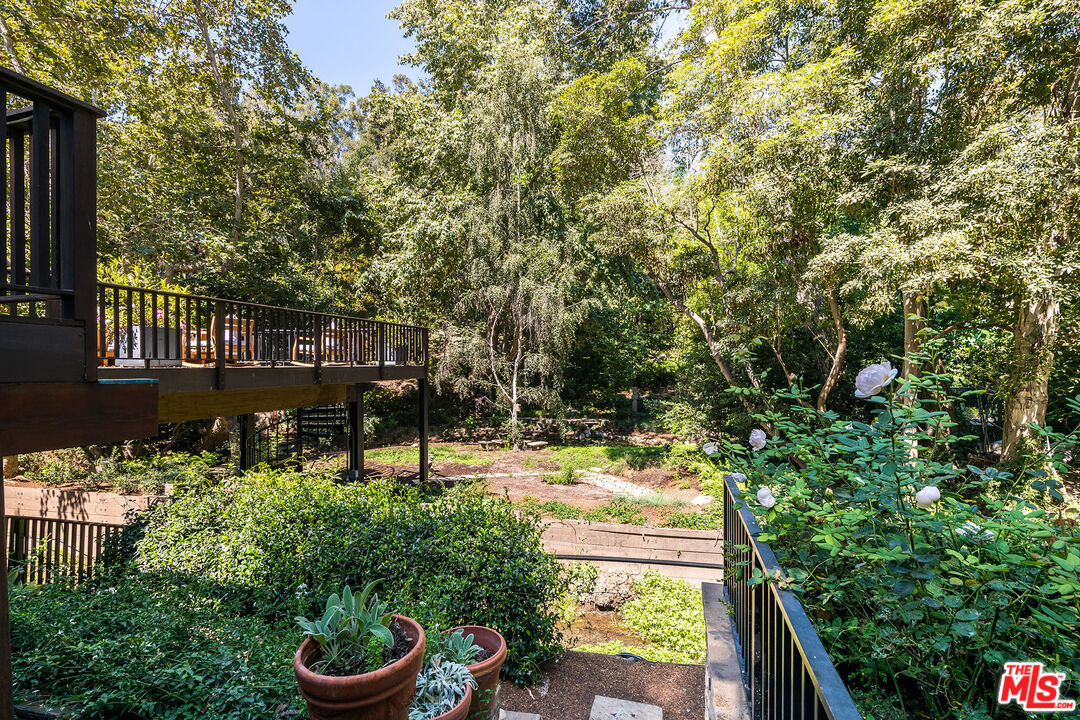 681 Brooktree Rd