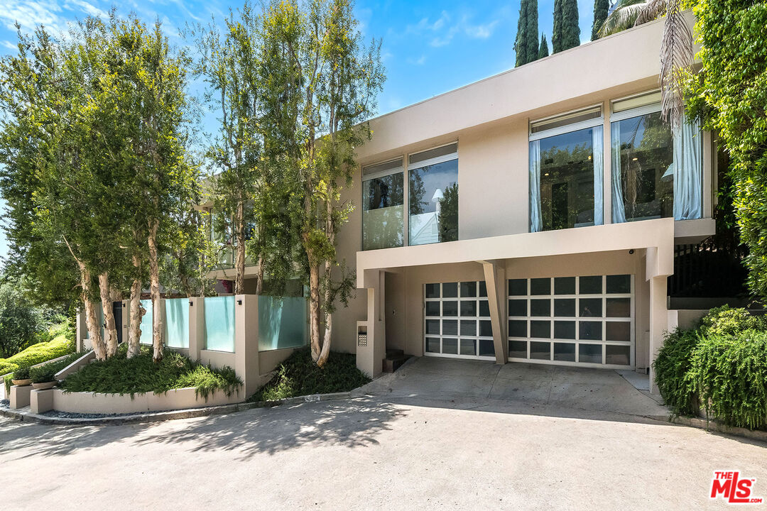 1331 CORDELL PL