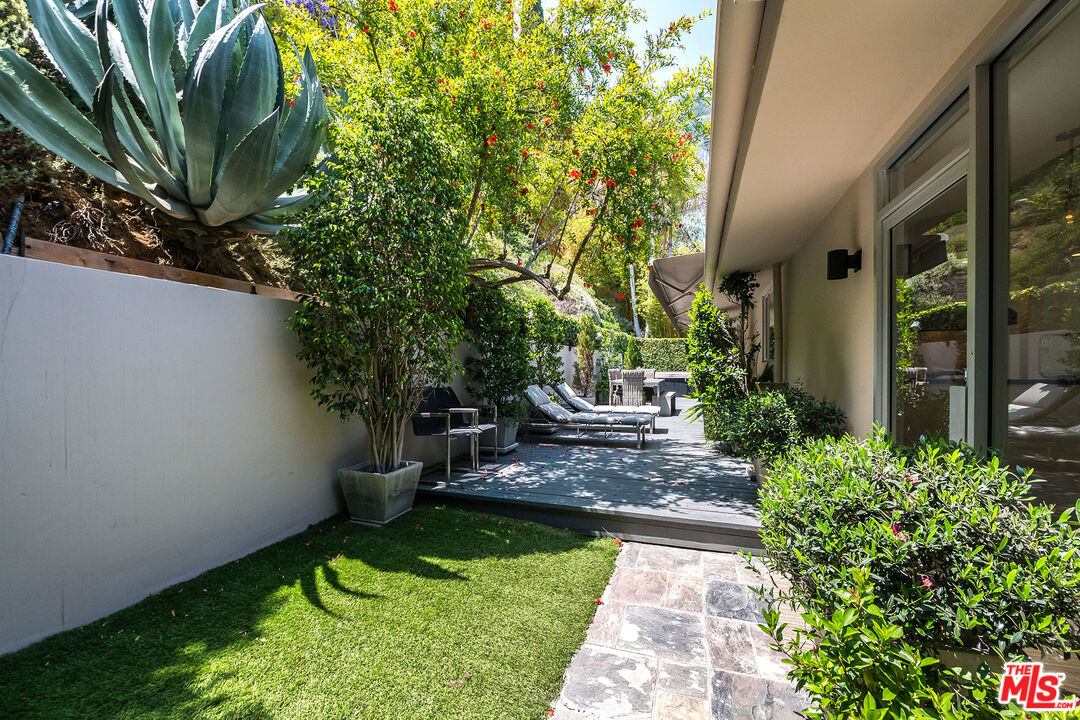 1331 CORDELL PL