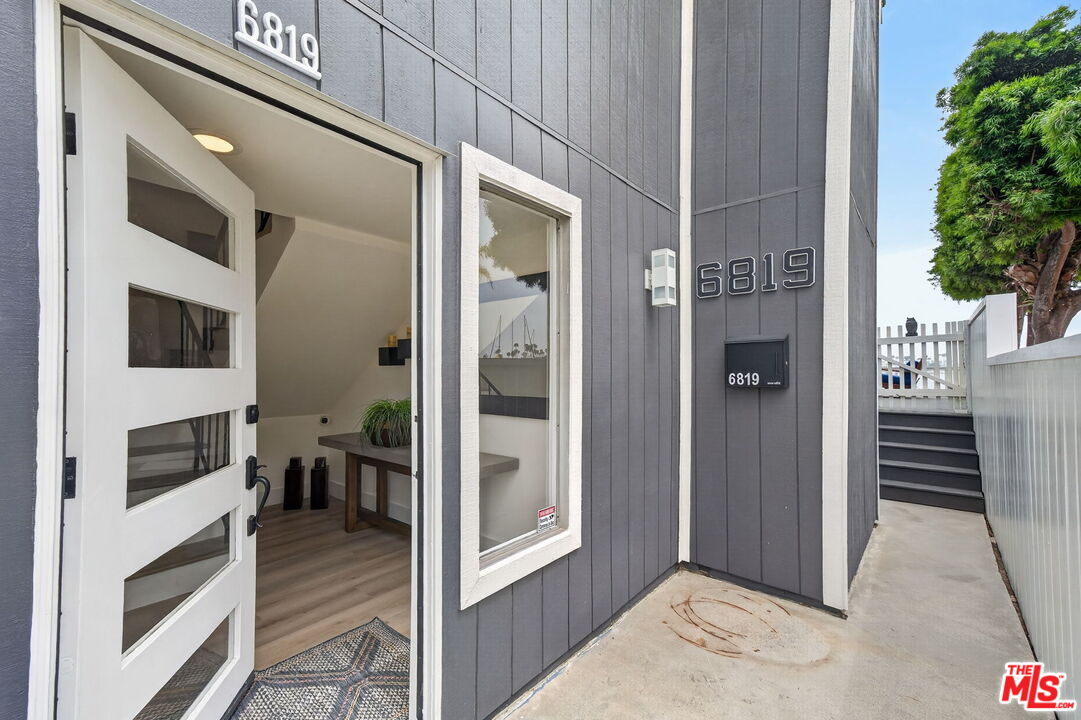 6819 E Ocean Blvd