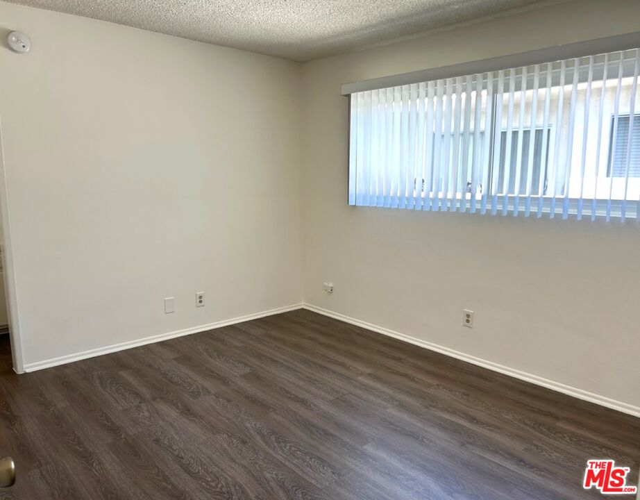 3741 Westwood Blvd Unit: 4