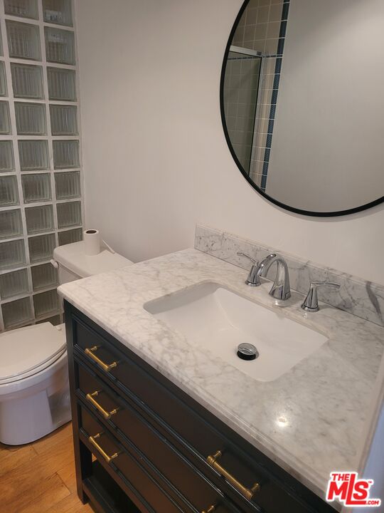 960 Larrabee St Unit: 310