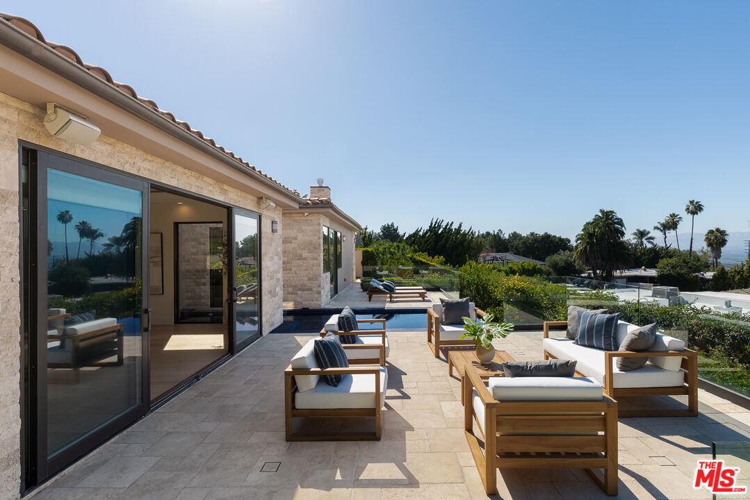 3116 Elvido Dr