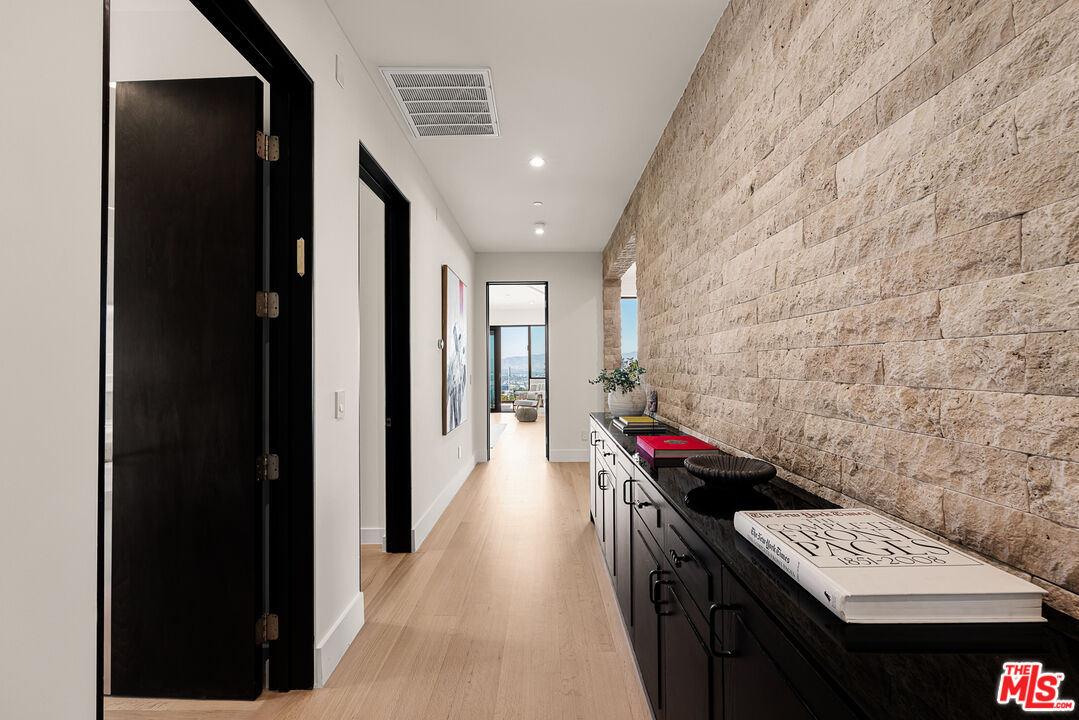3116 Elvido Dr