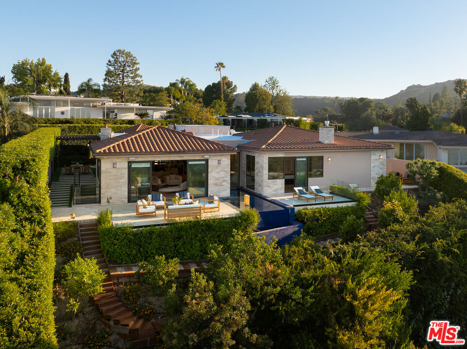 3116 Elvido Dr