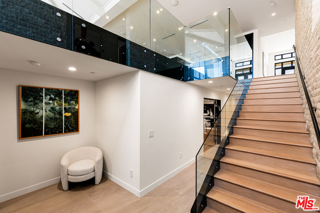 3116 Elvido Dr