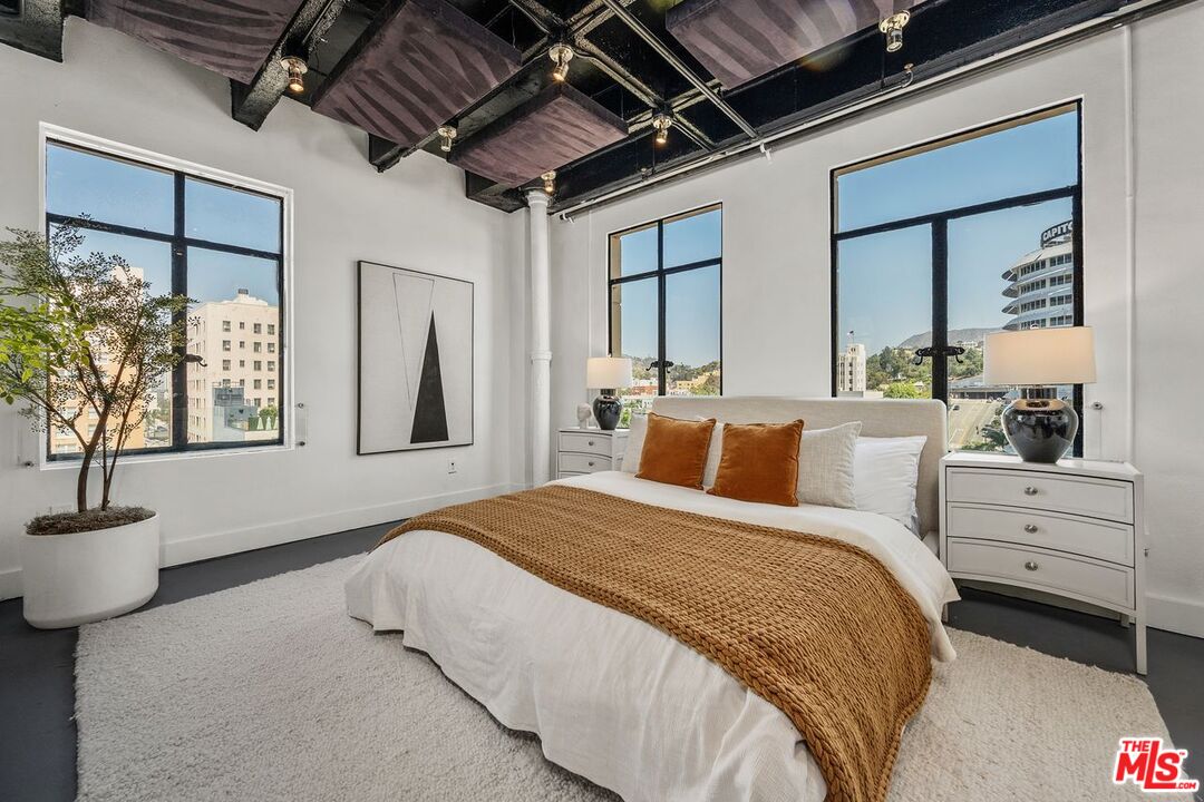 6253 Hollywood Blvd Unit: 708