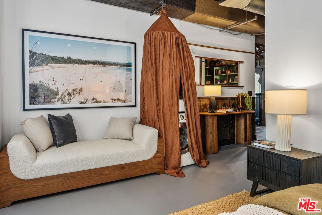 6253 Hollywood Blvd Unit: 708