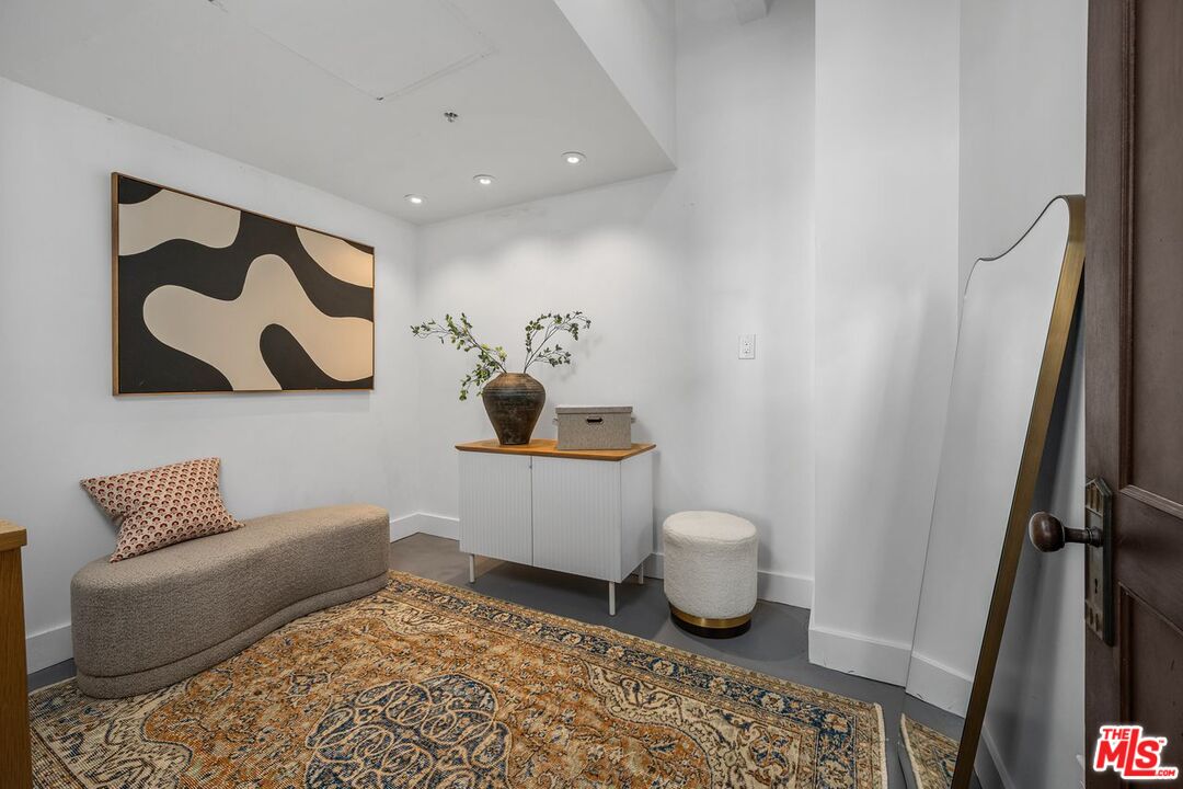 6253 Hollywood Blvd Unit: 708