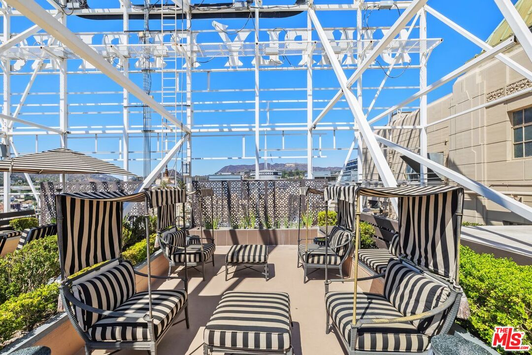 6253 Hollywood Blvd Unit: 708