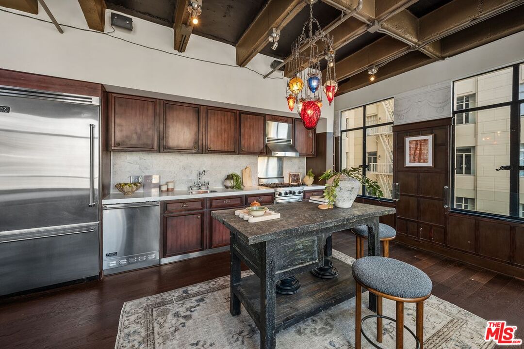6253 Hollywood Blvd Unit: 708